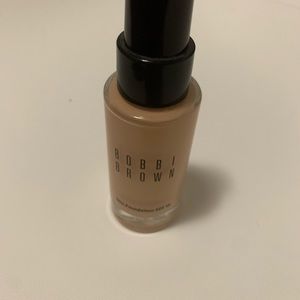 Bobbi Brown Foundation